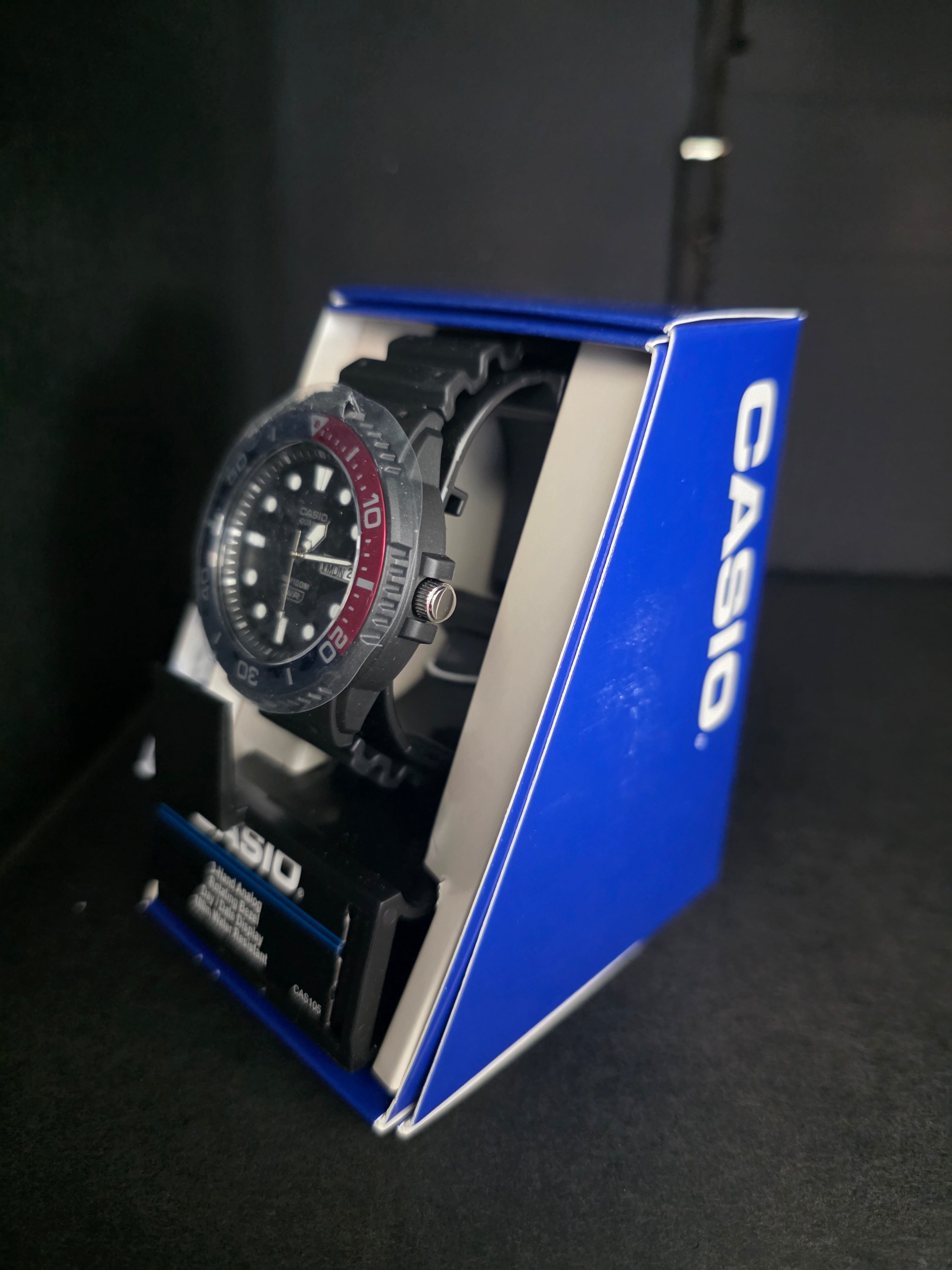 Casio Men's Analog Dive Style Watch – 100M Water Resistant